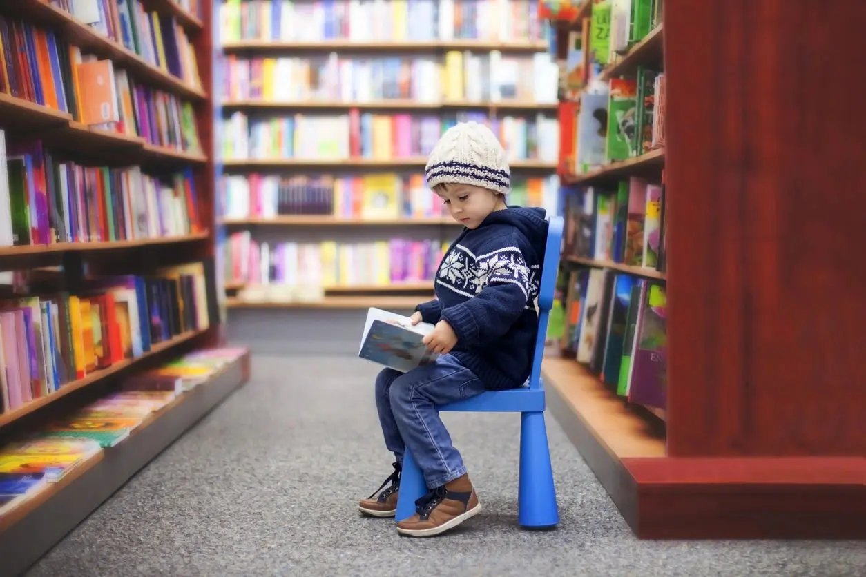 a kid studying